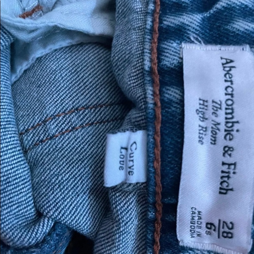 Abercrombie and Fitch curve love mom jeans